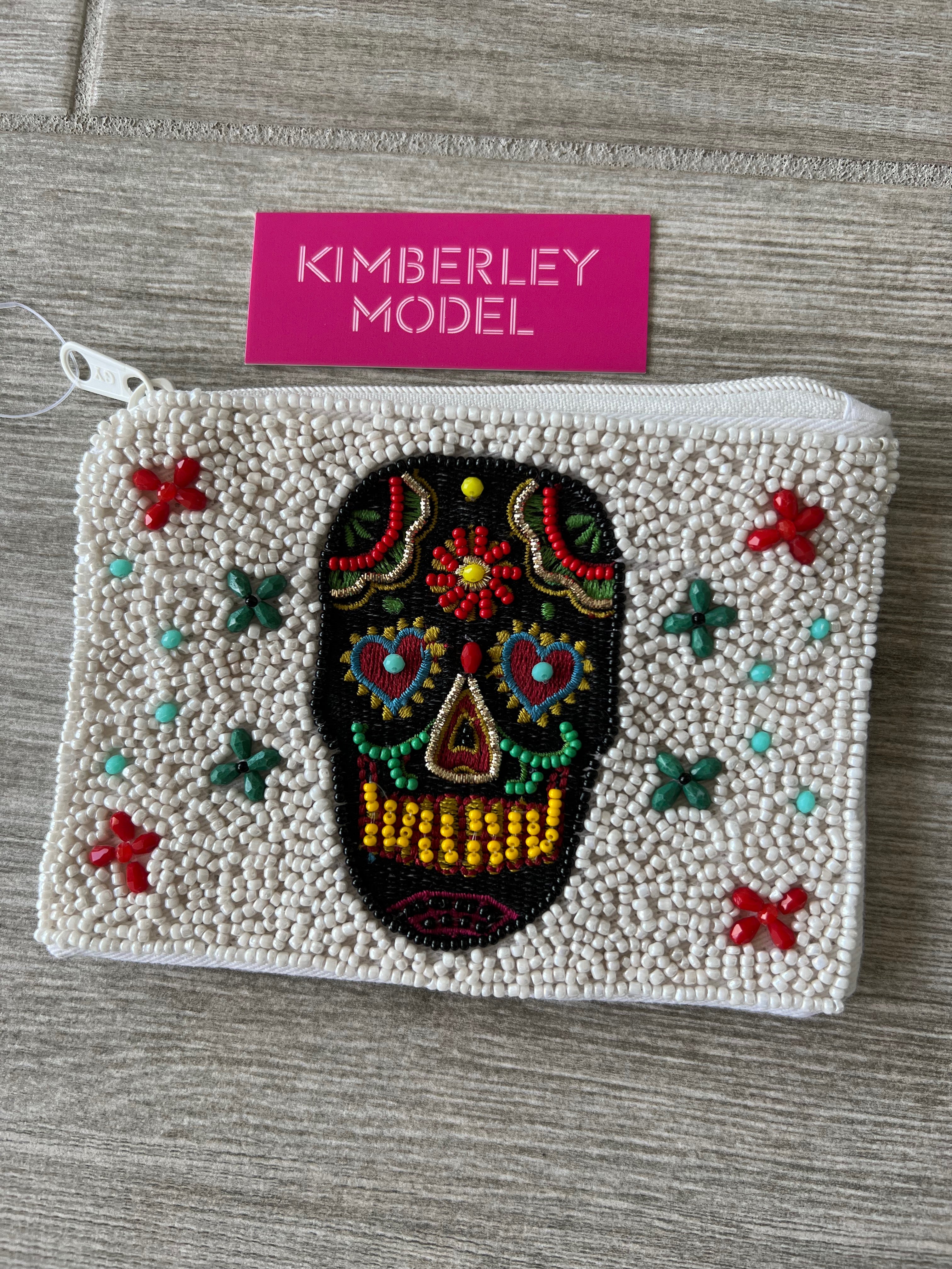 Beaded Wallet With Skull-White